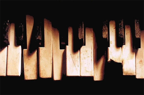 brokenpianokeys brokenpianokeys
